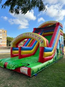 Animazione per bambini con gonfiabili Campania (Napoli, Caserta, Avellino, Salerno, Benevento)