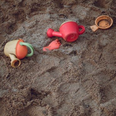 10 Giochi divertenti da spiaggia per bambini: divertimento estivo per tutta la famiglia